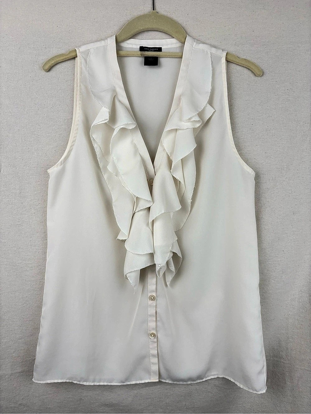 Ann Taylor Ruffle Front Sleeveless Blouse White Size Small Like New